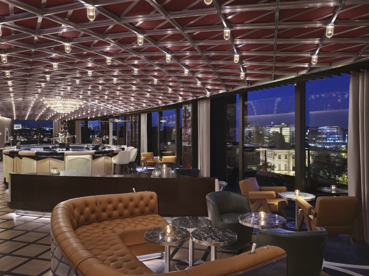 London_Brooklands Bar_Evening 2. - Photographer Will Pryce